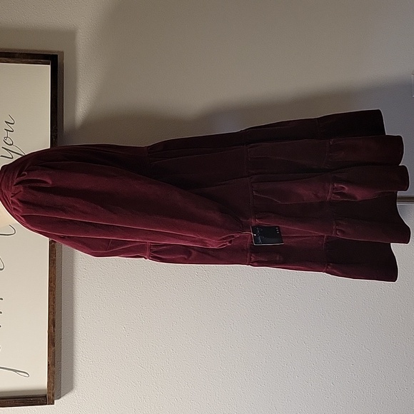 Gabby Skye Tiered Corduroy mini dress,  NWT - Picture 3 of 13